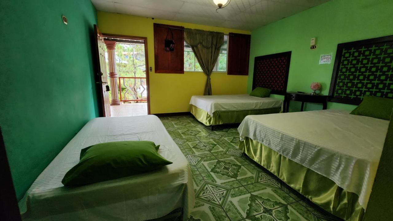 Hotel Y Restaurante Las Margaritas Perquín Екстериор снимка