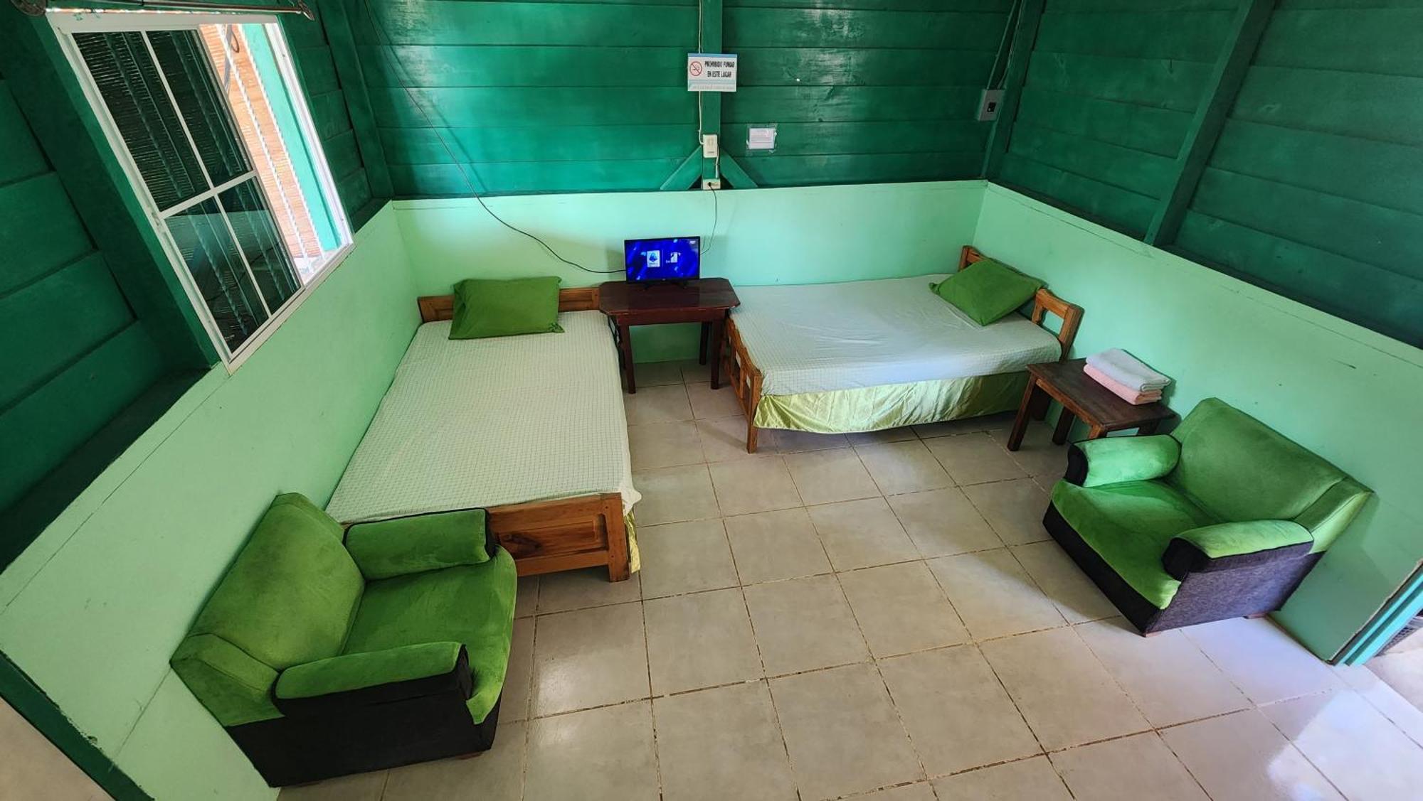 Hotel Y Restaurante Las Margaritas Perquín Стая снимка