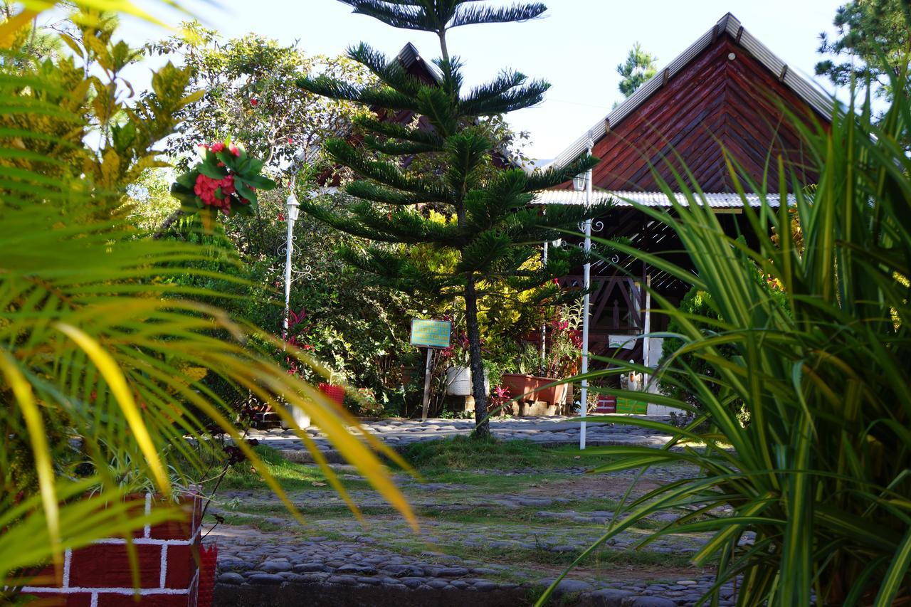 Hotel Y Restaurante Las Margaritas Perquín Екстериор снимка