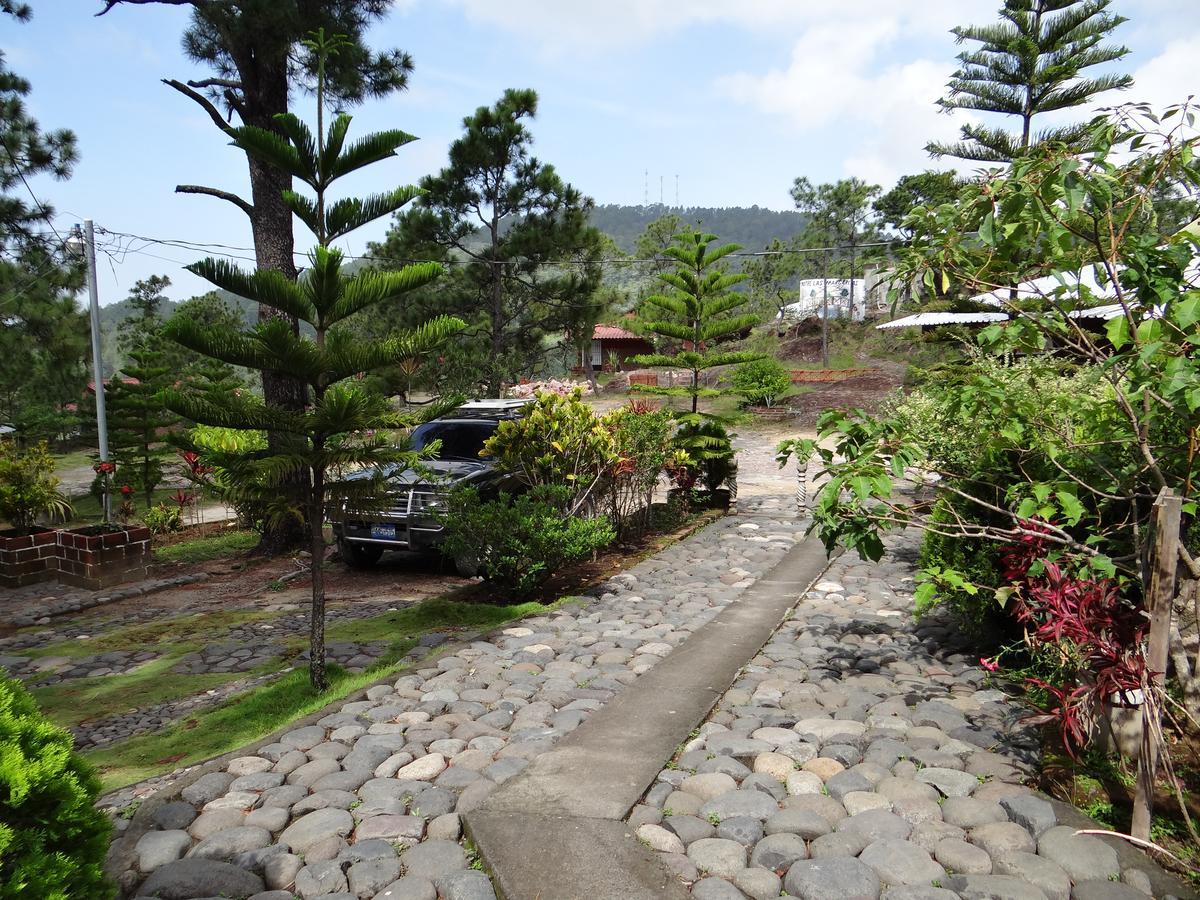 Hotel Y Restaurante Las Margaritas Perquín Екстериор снимка
