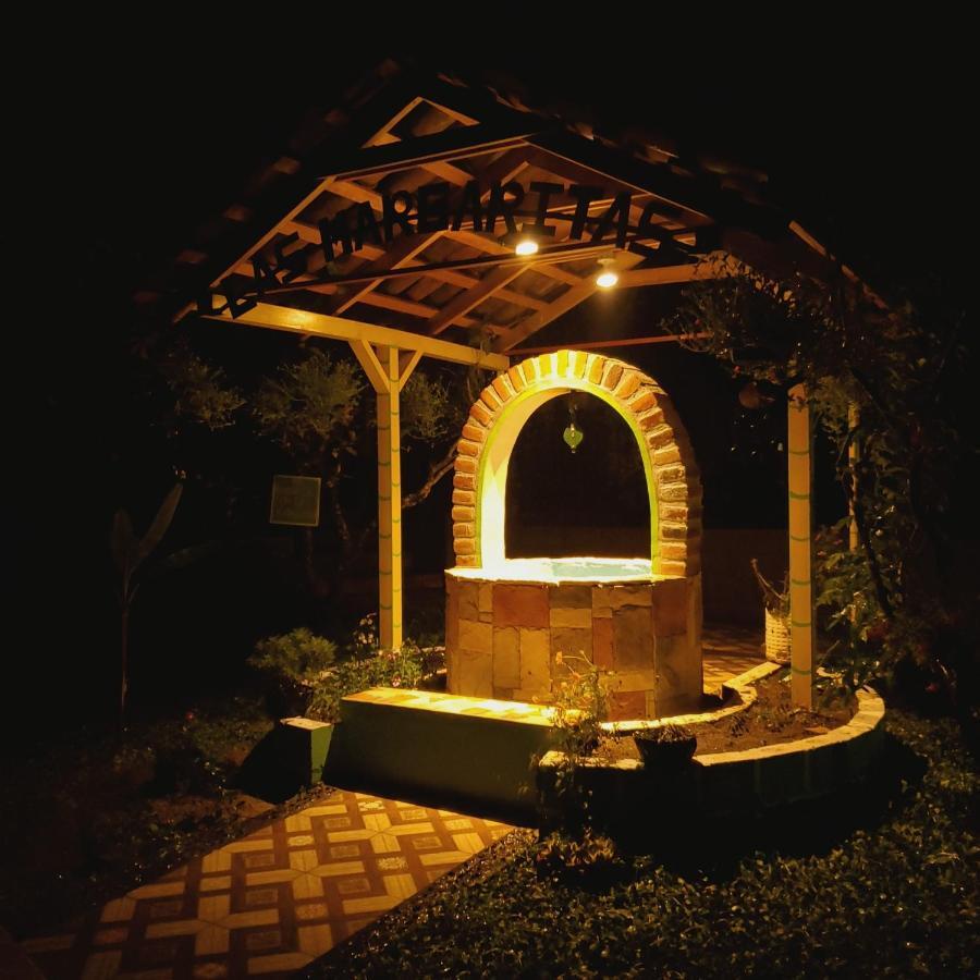 Hotel Y Restaurante Las Margaritas Perquín Екстериор снимка